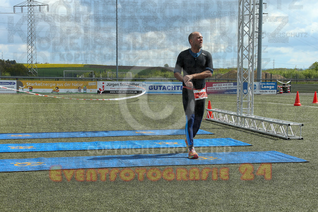 240421_1240_EX1_1956 | Sportfotografie im Rhein-Sieg Kreis, Köln, Bonn, NRW, Rheinland Pfalz, Hessen, etc. Unser Tätigkeitsfeld umfasst den Laufsport vom Volkslauf über den Marathon, Duathlon, Triathon bis zum Ultralauf wie Kölnpfad Ultra oder Schindertrail.