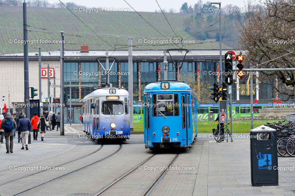 Deutschland_ Bayern_ Wuerzburg_ 13.12.2024-22 | 13.12.2024, Deutschland, GER, Bayern, Wuerzburg im Bild Stadtansichten, Strassenbahn, Bim, Verkehr, oeffentlicher Verkehr, Nahverkehr, Menschen, kreisfreie Stadt in Bayern, Bezirk Unterfranken