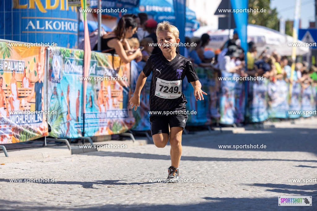 VJ__3189 | Stadtlauf Erding 2025 #stadtlauferding #erdingstadtlauf #stadtlauf_erding #laufmotivation #trisporterding #yourpictrs #sportshot_your_pictrs