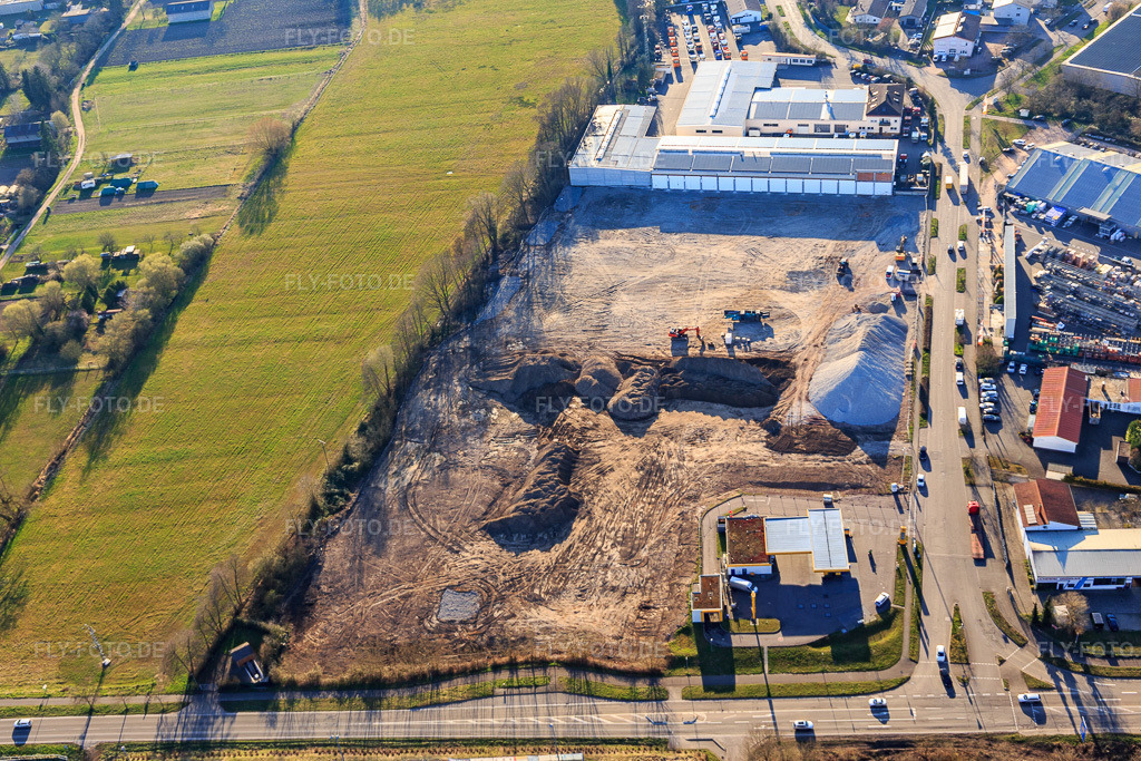 Luftbild: Baustelle zur Erschliessung des neuen Logistikpark der HANSAINVEST und DFI-Real-Estate Kandel nach Abriss des OBI-Markts im Ortsteil Minderslachen in Kandel im Bundesland Rheinland-Pfalz in Deutschland. – Foto: IMG_145597.jpg vom 19.03.2025 durch Werner Riehm/FLY-FOTO.de – Auflösung des Originals: 5054 x 3369 px – Entdecke HANSAINVEST | Kapital-verwaltungs-gesellschaft: Hansainvest – DFI Real Estate - Driving Future Innovation