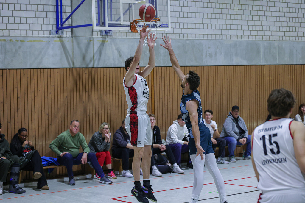 1.Regio BAYER GIANTS vs LippeBaskets Werne-35 | Fotos von Basketballspielen aus dem Raum NRW fotografiert von Gero Mueller-Laschet und Daniel Schaefer - Realisiert mit Pictrs.com