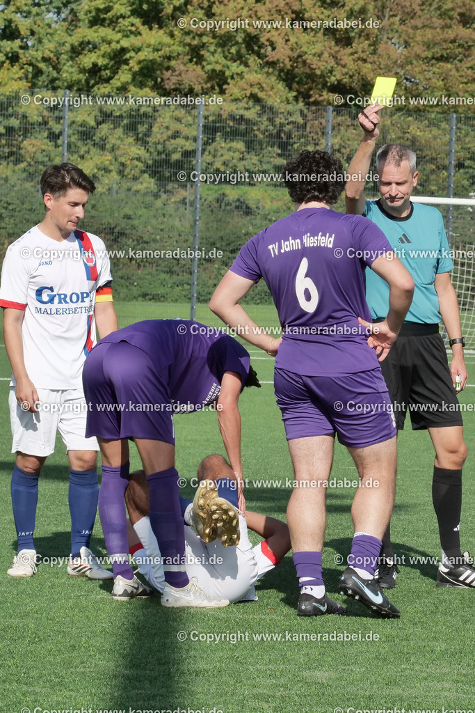 Fußball : Kreisliga A : SUS 09 Dinslaken 2 - TV Jahn Hiesfeld am 27.09.2026 in Dinslaken | Fußball : Kreisliga A : SUS 09 Dinslaken 2 - TV Jahn Hiesfeld am 27.09.2026 in Dinslaken - Realisiert mit Pictrs.com