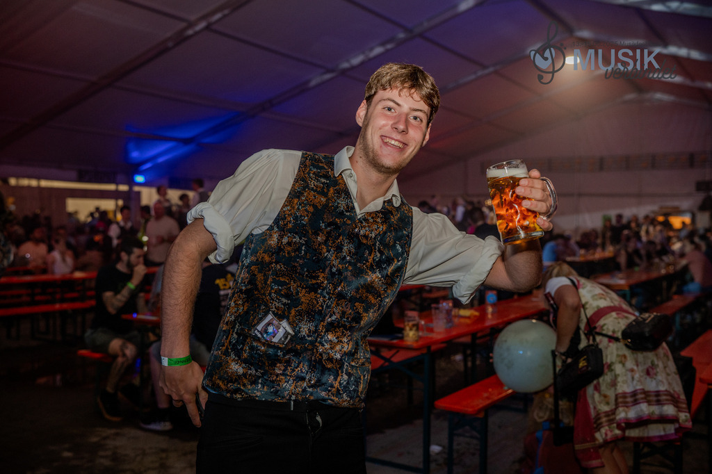 DSC_5058 | "Fussifoto.com – Ihr Ansprechpartner für hochwertige Fotografie! Entdecken Sie kreative Bilder und professionelle Dienstleistungen. Kontaktieren Sie uns für Ihre Projekte!"