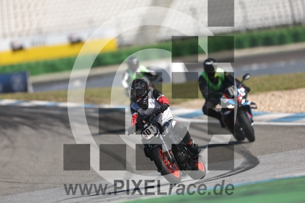 0401-20240624_00484 | Schöne Erinnerungen an spannende Momente - das festzuhalten ist unser Job. PIXELrace.de ist seit 2003 auf den Rennstrecken Europas unterwegs um die Action draußen beim Fahren und die wunderbare Stimmung imm Fahrerlager für euch einzufangen.