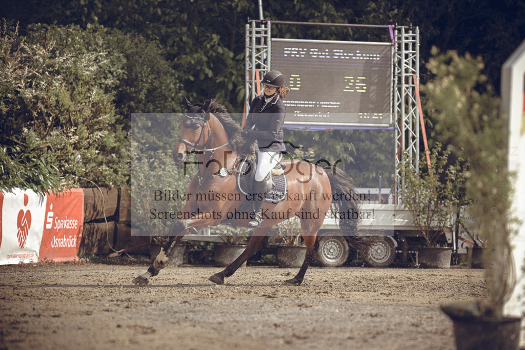 20240531-DOS_8613 | Entdecke hochwertige Reitturnierfotos von Foto Oger. Professionell, emotional und authentisch – jetzt Lieblingsmomente im Shop bestellen.Deutschlandweite Turnierfotografie. - Realisiert mit Pictrs.com