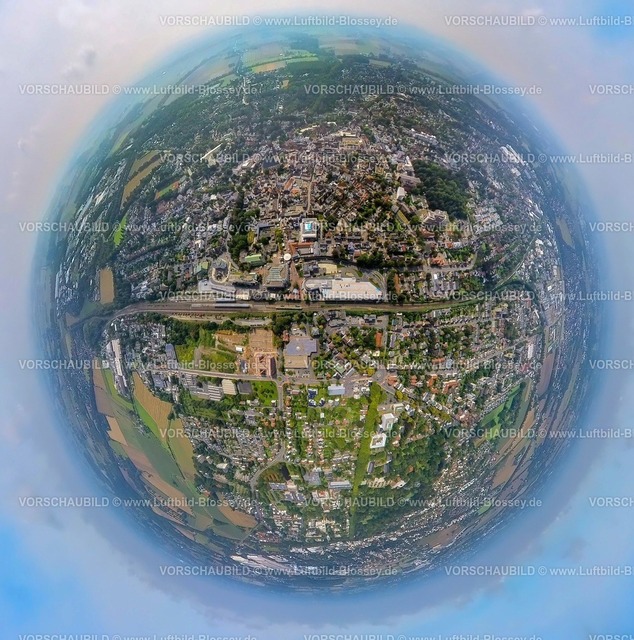Unna230990089 Mitte | Luftbild, Unna-Mitte, Bahnhof Unna, City Einkaufszentrum und Rathaus, Erdkugel, Fisheye Aufnahme, Fischaugen Aufnahme, 360 Grad Aufnahme, tiny world, Unna, Ruhrgebiet, Nordrhein-Westfalen, Deutschland