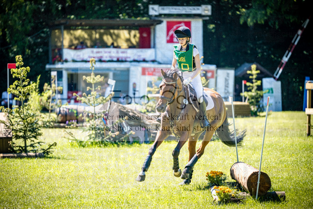 Vielseitigkeitsturnier Melle Oldendorf | Entdecke hochwertige Reitturnierfotos von Foto Oger. Professionell, emotional und authentisch – jetzt Lieblingsmomente im Shop bestellen.Deutschlandweite Turnierfotografie. - Realisiert mit Pictrs.com