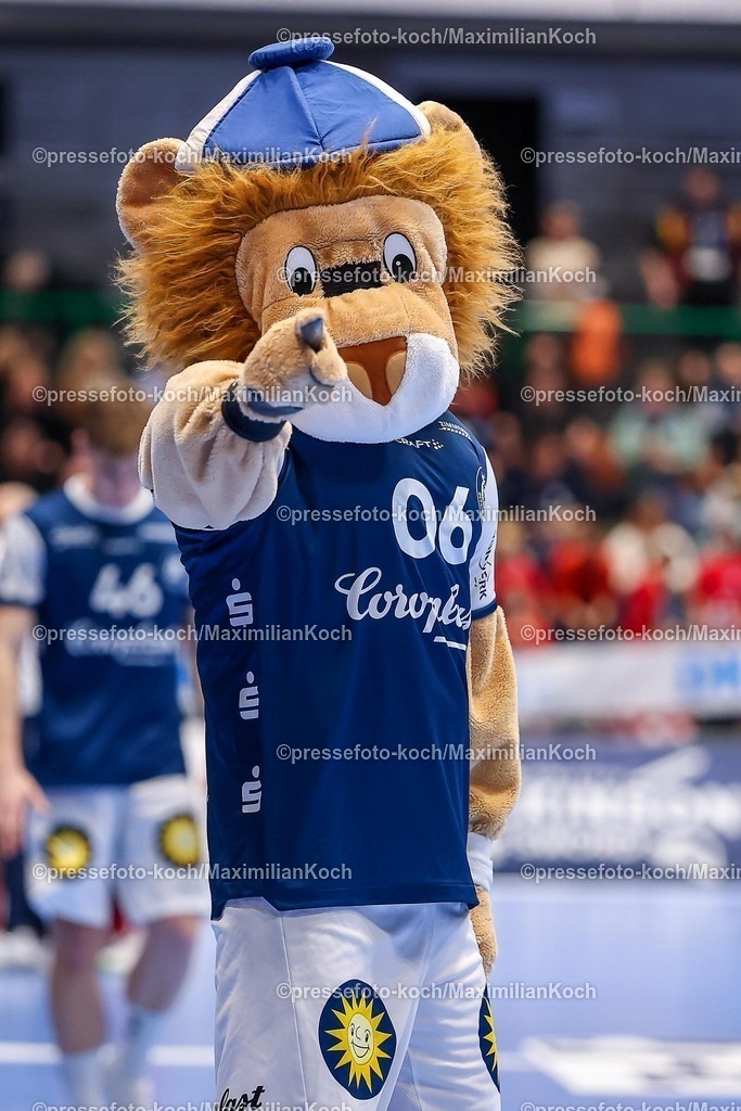 BHC18122501015 | 18.12.2025, Handball, Viertelfinale DHB-Pokal, Bergischer HC - MT Melsungen, Unihalle Wuppertal: Maskottchen Bergi 