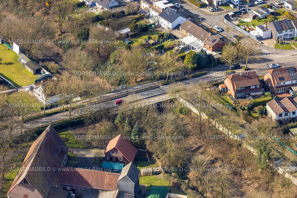 Gladbeck250201746 | Luftbild, Brücke Bülser Straße über die Eisenbahnlinie, Wohngebiet, Zweckel, Gladbeck, Ruhrgebiet, Nordrhein-Westfalen, Deutschland