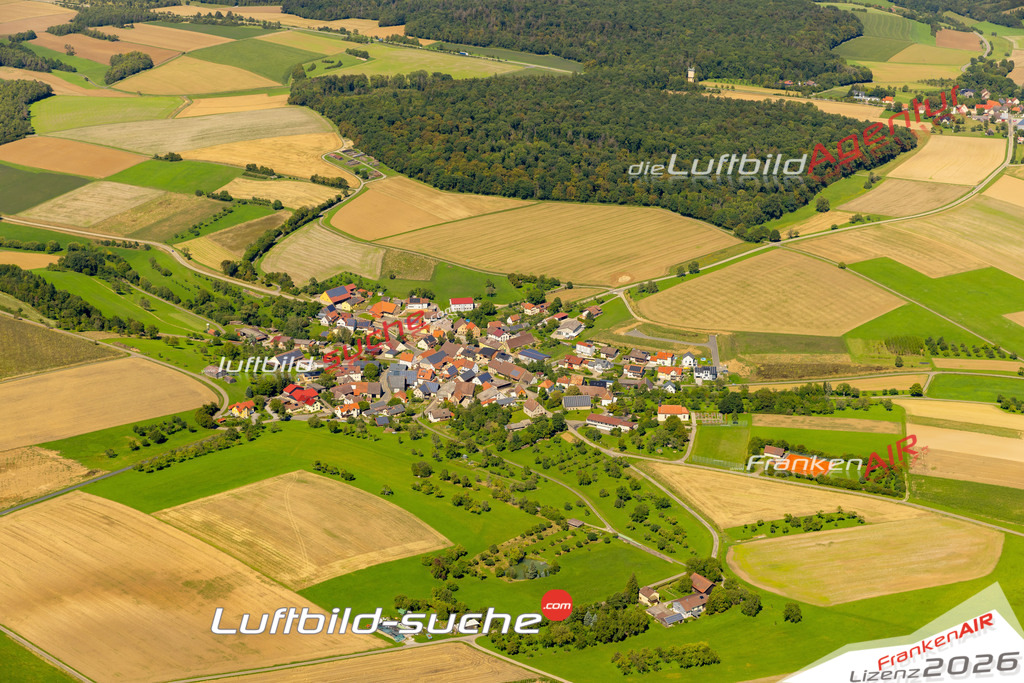 Das Luftbild zeigt : Rot Bad Mergentheim - Die Luftaufnahme wurde 2023 vom UL-Flugzeug aus erstellt ( keine Drohne ) - Hochauflösende Luftaufnahme - Für grossformatige Ausdrucke geeignet. Die Geschenkidee !Mit Lizenz und Bildrechte bestellbar