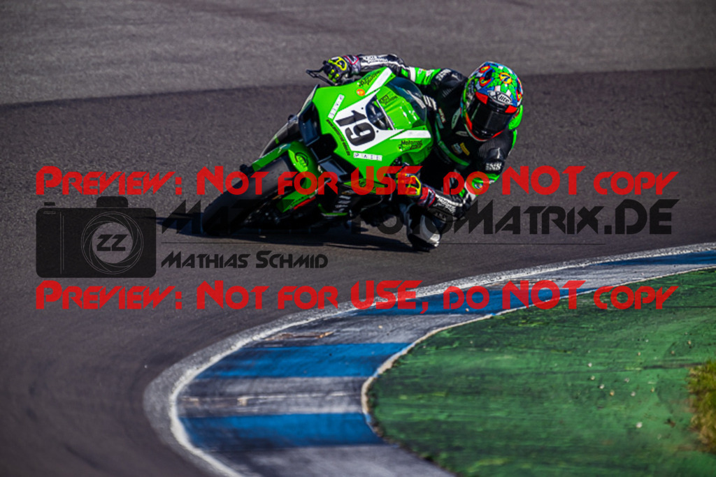 MaZZes_FotoMatrix_220923_2611 | PRO SUPERSTOCK