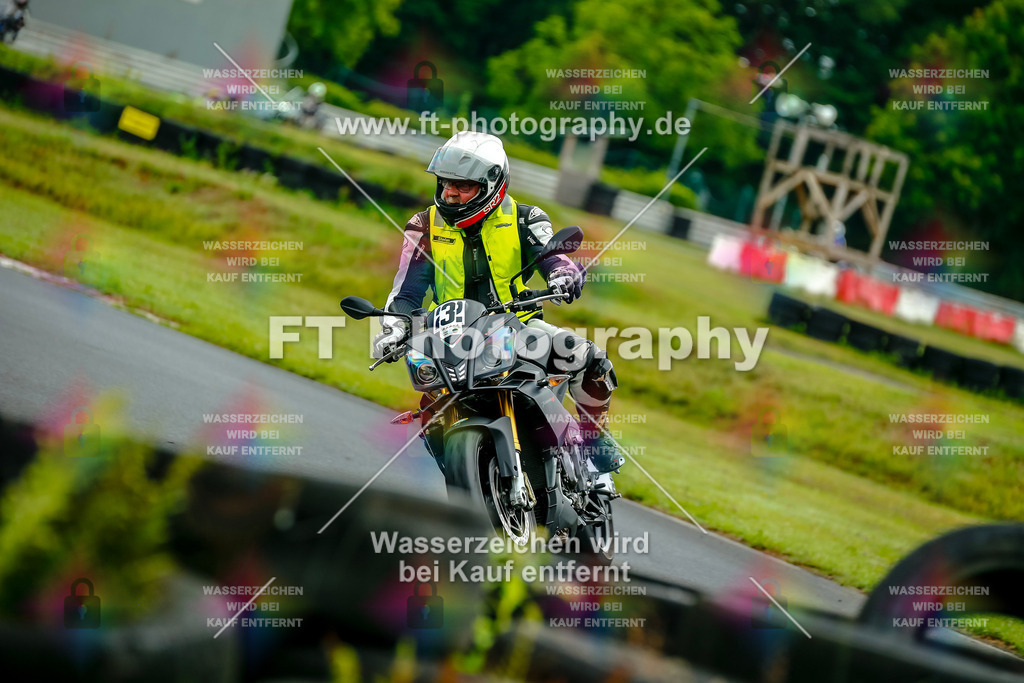 VBK-4074 | Hier findet Ihr Bilder von Touristenfahrten auf der Nürburgring Nordschleife oder von anderen Veranstaltungen die ich besucht habe. Viel Spass beim Durch Schauen 