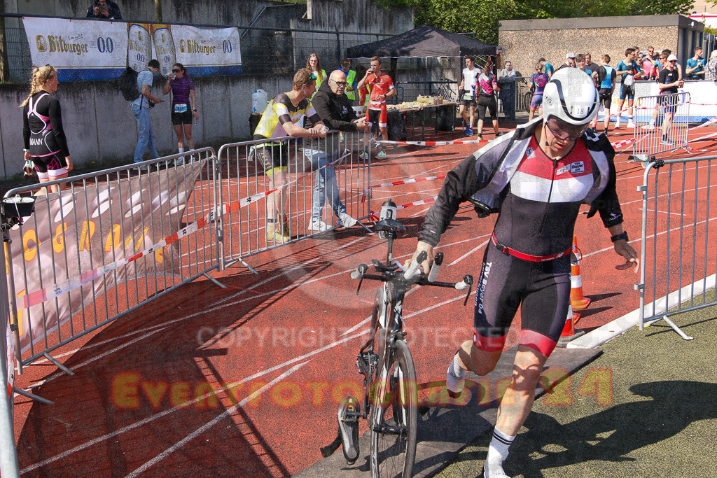 220424_1133_EV8_9032 | Sportfotografie im Rhein-Sieg Kreis, Köln, Bonn, NRW, Rheinland Pfalz, Hessen, etc. Unser Tätigkeitsfeld umfasst den Laufsport vom Volkslauf über den Marathon, Duathlon, Triathon bis zum Ultralauf wie Kölnpfad Ultra oder Schindertrail.