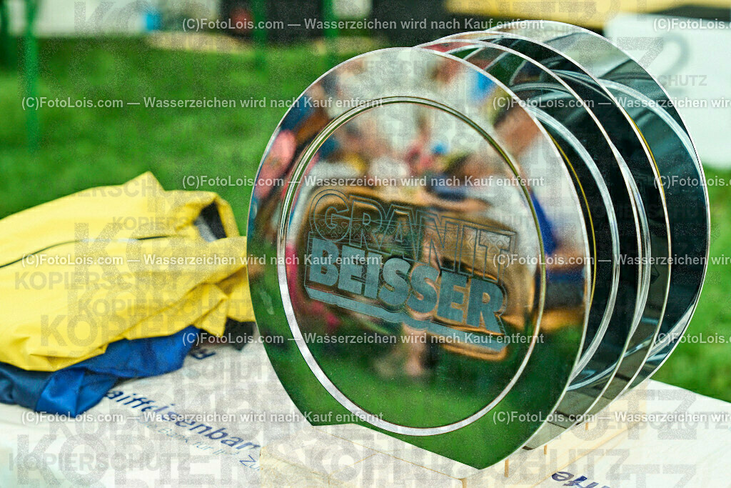 ALP7963_XXIX_GRANITBEISSER_Siegerehrung_Ehrenpreise | (C)FotoLois.com, Alois Spandl, 29. GRANITBEISSER - Mountainbike-Marathon in St. Georgen am Walde, Start/Ziel/Siegerehrung, Sa 2. September 2023.