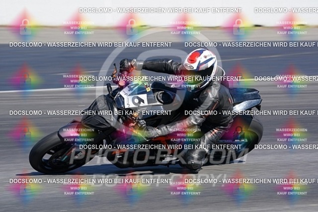 2022_08_12_PBK_11989 | Sportfotografie; SlowMotion; Video; Rennstrecke; Hafeneger; RSE; Speer; Trackday; Motorsportarena; Hockenheimring; Brno; Most; Barcelona; Valencia, Benny; Kaetzmer;