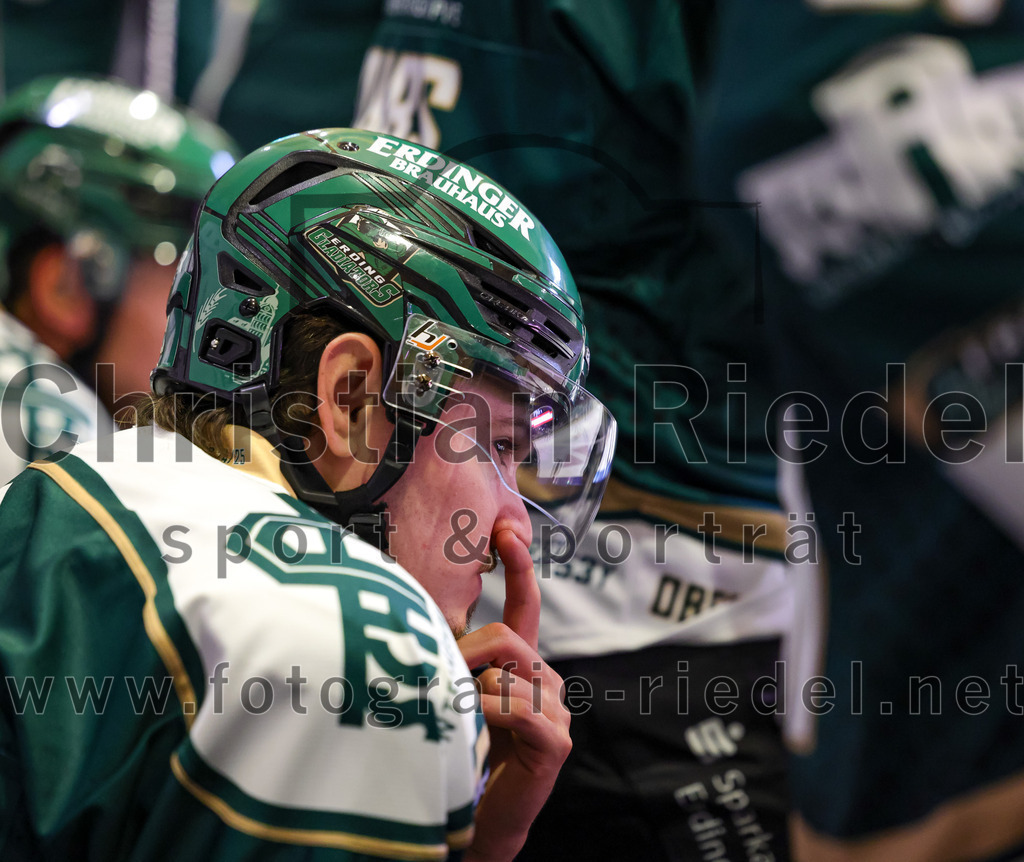 2025-09-26_038_TSV_Erding_gegen_SC_Riessersee | Erding, Deutschland, 26.09.2025:Eishockey, Oberliga Süd 2025 / 2026, 3. Spieltag, TSV Erding gegen SC Riessersee, Endergebnis: 3:5Erik Modlmayr (Erding Gladiators, #21)Foto: Christian Riedel / fotografie-riedel.net