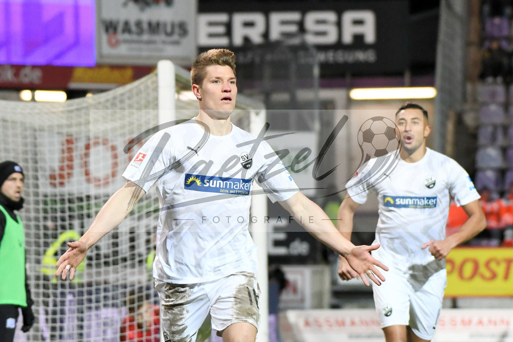 20200129_OSNSVS_0058JPG | Fußball, Herren: Kevin Behrens (SV Sandhausen) Torjubel, jubelt nach seinem Tor zum 1:2 beim Spiel der 2. Bundesliga zwischen VfL Osnabrück vs. SV Sandhausen am 29.01.2020 im Stadion an der Bremer Brücke in Osnabrück, Deutschland.(Foto von Nico Paetzel) - Realisiert mit Pictrs.com