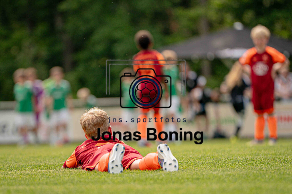 Fußball I E-Junioren I Saison 2025-2026 I OM-Cup Lüsche I Samstag  I 22775 | jns.sportfotos - Realisiert mit Pictrs.com