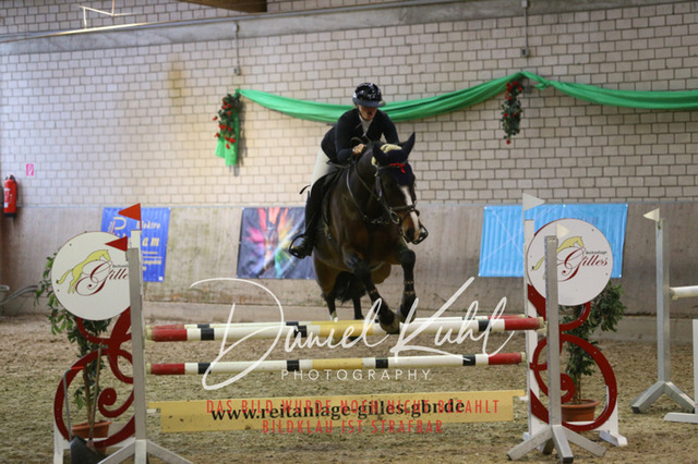 IMG_0823 | Deine Turnierfotos vom Reitturnier online kaufen: Dressur, Springen & Siegerehrung. Professionelle Pferdefotografie aus dem Rheinland – als Download & Print.Alternative: Turnierfotograf für den Pferdesport: Finde deine Fotos von Dressur- und Springturnier