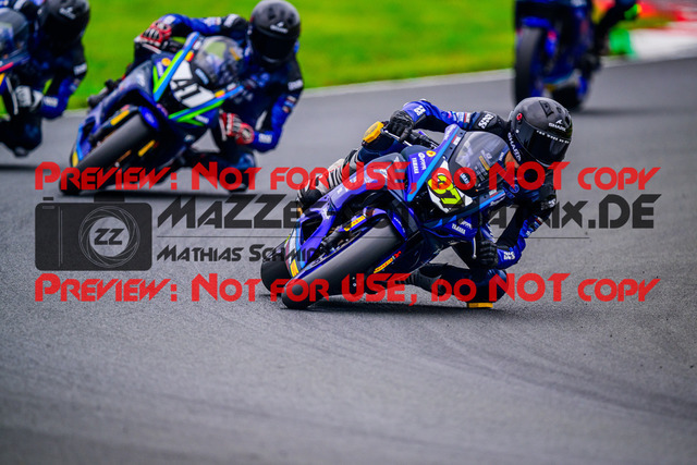 MaZZes_FotoMatrix_240602_6007705_1884 | R7