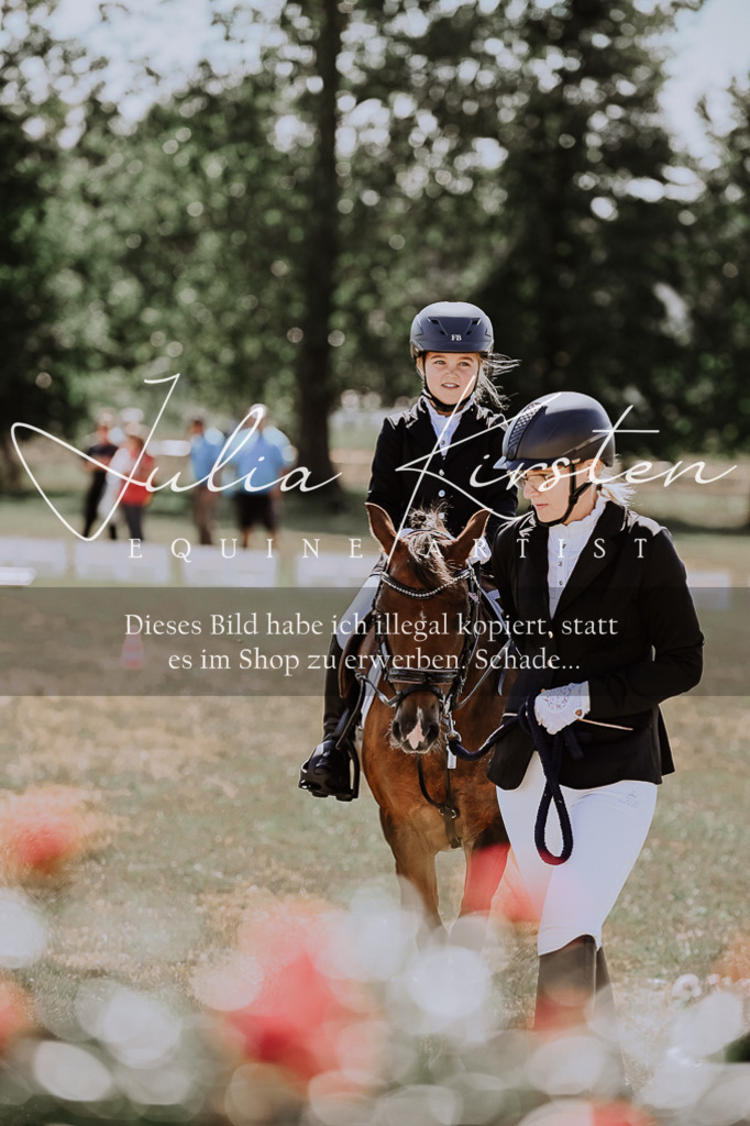 DSC_7875 | Pferde- und Turnierfotografie in Westsachsen. Pferdeportraits, Auftragszeichnungen und intuitive Kunst.