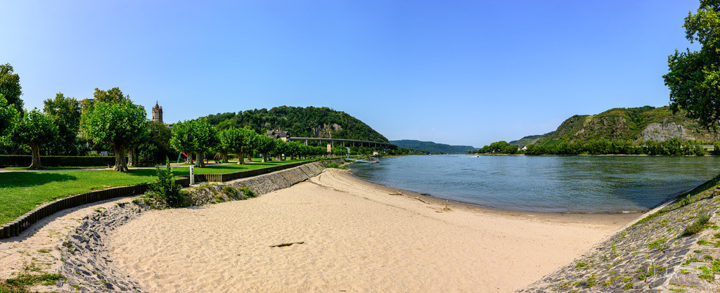 20250812-20250812-NZ8_0766 Panorama-Edit | Online Foto-Shop von André Engelhardt, Filmemacher und Fotograf. Fine Art Prints, Kunstdrucke, Fotogeschenke, Souvenirs von Mosel, Rhein und mehr. 