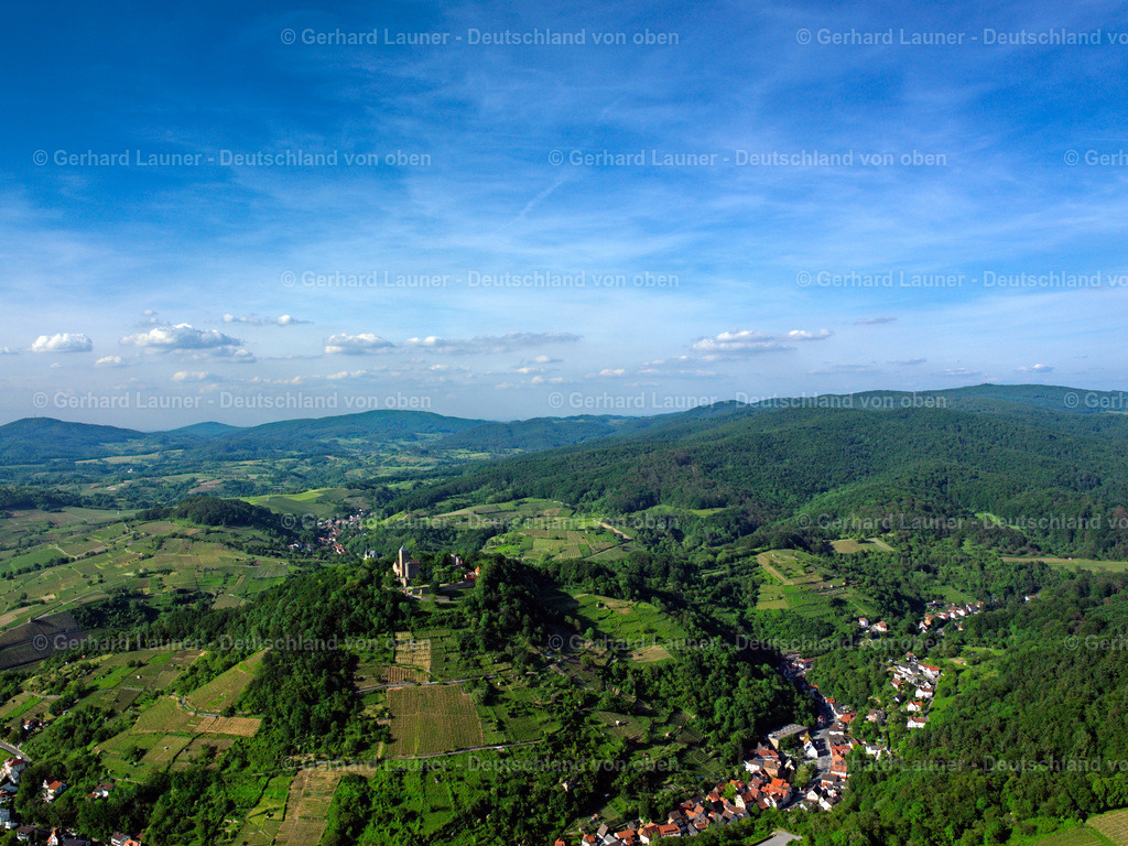 2598025 | Blick auf den Odenwald von Heppenheim über die Starkenburg