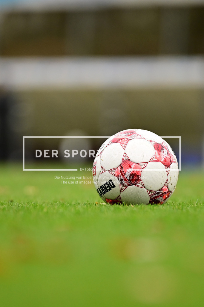 Fußball I Herren I Saison 2025-2026 I Regionalliga Nord I 21. Spieltag I FC St. Pauli II - VfB Lübeck I 32014 | Symbol, Symbolfoto, Symbolbild, Sinnbild, Bildsymbol, Darstellung, Signum, Beispielbild, Musterbild, Referenzbild, Beispielfoto, Stockfoto, Archivaufnahme, Demonstrationsfoto, Vergleichsbild: Stadion, Edmund-Plambeck-Stadion, Ochsenzoller Str. 58 22848 Norderstedt, Edmund Plambeck Stadion - Realisiert mit Pictrs.com