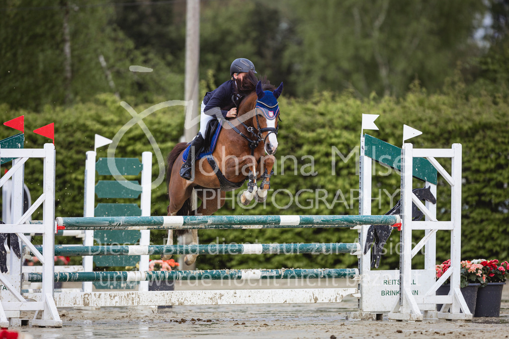 240426_Olfen-Vinnum_PonyTrophy-325 | Deine schönsten Turniermomente als professionelle Fotos! Entdecke hochwertige Pferdesport-Fotografie im Online-Shop. Jetzt Fotos finden & bestellen!