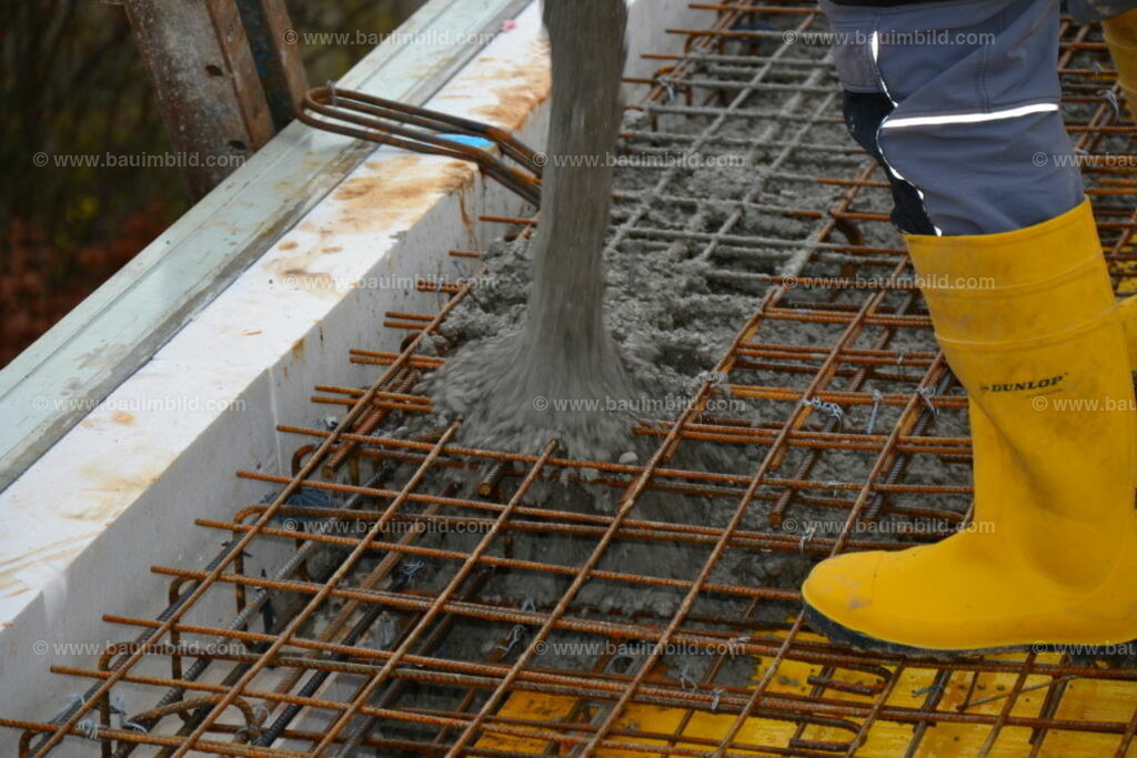 bib-lg04-betonarbeiten-decken-0665 | Nach LV-Leistungsgruppen sortierte Detailfotos über den Bau eines Hauses. Alle Hausbau-Bilder direkt vom Urheber und Autor der Website Haus-Selber-Bauen.com
