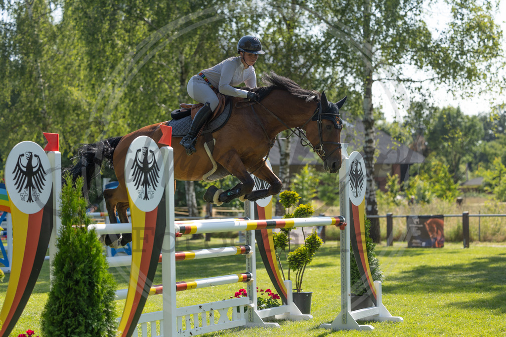 994A3200 | sabrinanicolaifotografie - Realisiert mit Pictrs.com