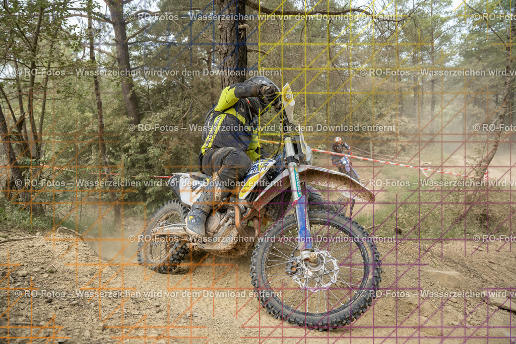 Niederwürzbach 4 Lauf-1018 | Sportfotografie von RO-Fotos: Motorsport, Motocross, Enduro, Laufveranstaltungen und Triathlon. Professionelle Fotos von Sportlern und Events. - Realisiert mit Pictrs.com