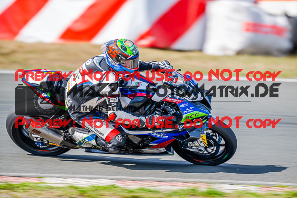 MaZZes_FotoMatrix_220722_7867 | IDM1000