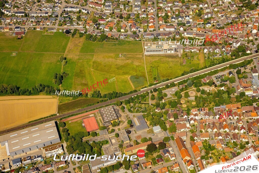 Das Luftbild zeigt :  Illingen - Die Luftaufnahme wurde 2024 vom UL-Flugzeug aus erstellt ( keine Drohne ) - Hochauflösende Luftaufnahme - Für grossformatige Ausdrucke geeignet. Die Geschenkidee !Mit Lizenz und Bildrechte bestellbar