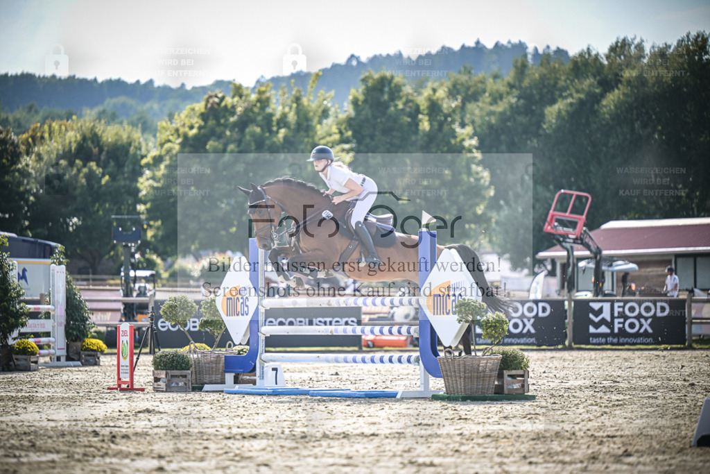 DOS_9603 | Entdecke hochwertige Reitturnierfotos von Foto Oger. Professionell, emotional und authentisch – jetzt Lieblingsmomente im Shop bestellen. - Realisiert mit Pictrs.com