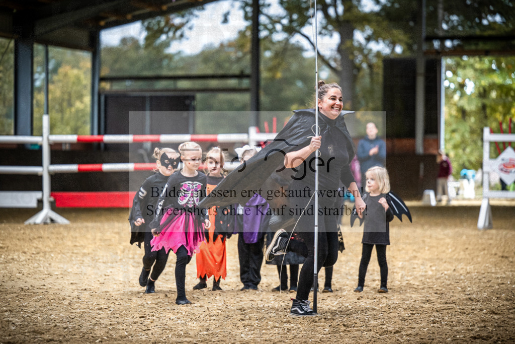 DOS_0174 | Entdecke hochwertige Reitturnierfotos von Foto Oger. Professionell, emotional und authentisch – jetzt Lieblingsmomente im Shop bestellen.Deutschlandweite Turnierfotografie. - Realisiert mit Pictrs.com