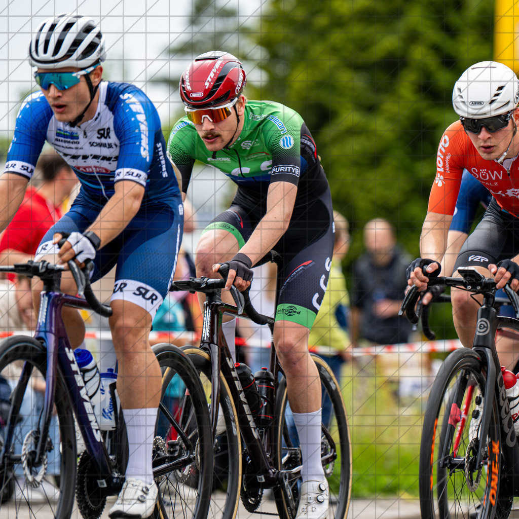 Großer Preis von Buchholz | Rennen UCI-Sportgruppe CT und Elite Amateure | Buchholz in der Nordheide, Deutschland, 29.05.25: Großer Preis von Buchholz | Rennen UCI-Sportgruppe CT und Elite AmateureCREDIT:www.bullenfotos.de, Martin König, Hörner Weg 40, D-49078 Osnabrück, +4917663732967Nutzung und Weitergabe nur zu den vereinbarten Zwecken. Presseanfragen an Ersteller. Alle Rechte beim Ersteller. Honorierung nach MFM. - Realisiert mit Pictrs.com