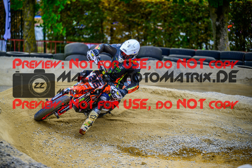 MaZZes_Fotomatrix_20251011_6021986_8716 | SENIOR