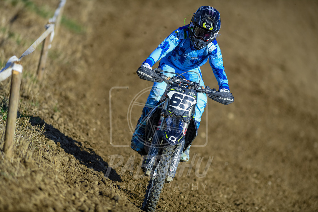 MX1 (555) | Paeschuphoto Shop - Wer nicht sucht der auch nicht findet.Ob Motocrossbilder oder von einem besuchtem Spiel, Hauptsache Action. - Realisiert mit Pictrs.com
