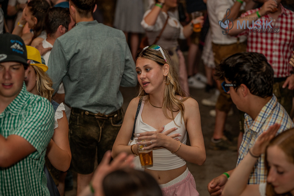 DSC_3871 | "Fussifoto.com – Ihr Ansprechpartner für hochwertige Fotografie! Entdecken Sie kreative Bilder und professionelle Dienstleistungen. Kontaktieren Sie uns für Ihre Projekte!"