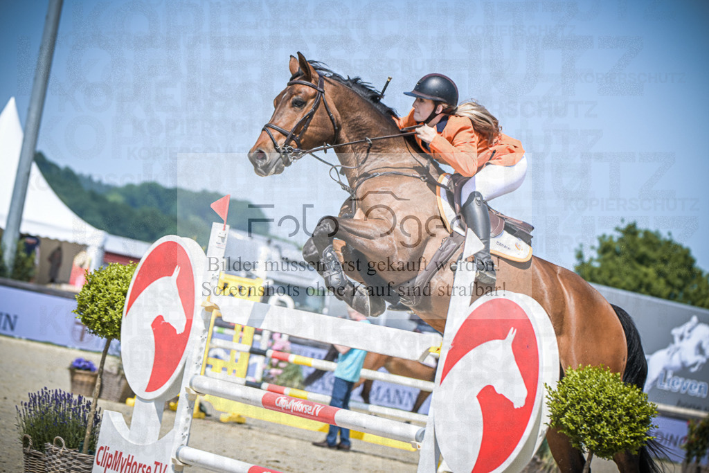 DOS_5506 | Entdecke hochwertige Reitturnierfotos von Foto Oger. Professionell, emotional und authentisch – jetzt Lieblingsmomente im Shop bestellen.Deutschlandweite Turnierfotografie. - Realisiert mit Pictrs.com