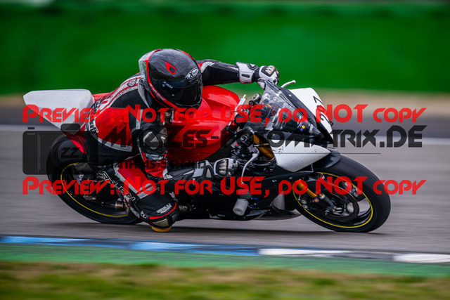 MaZZes_Fotomatrix_20240317_6007705_6307 | Fotograf Mathias Schmid
Sportfotograf,
Eventfotograf,
Hochzeitsfotograf,
Portraitfotograf