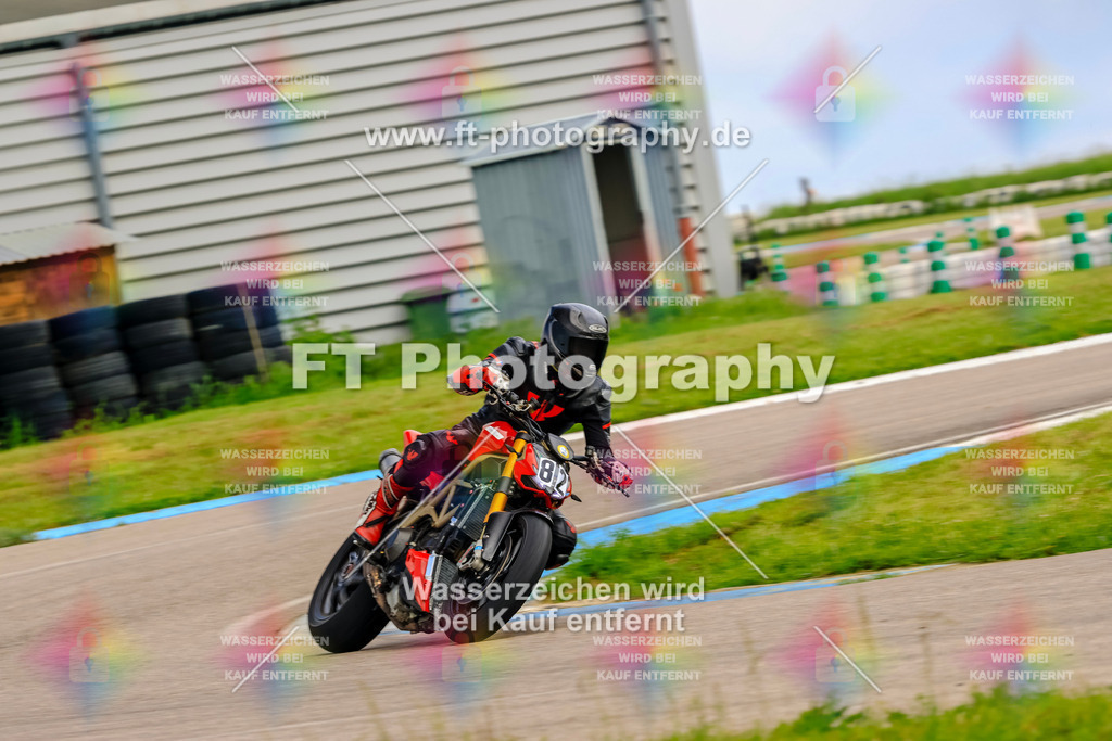 MotoTeam-8132 | Hier findet Ihr Bilder von Touristenfahrten auf der Nürburgring Nordschleife oder von anderen Veranstaltungen die ich besucht habe. Viel Spass beim Durch Schauen 