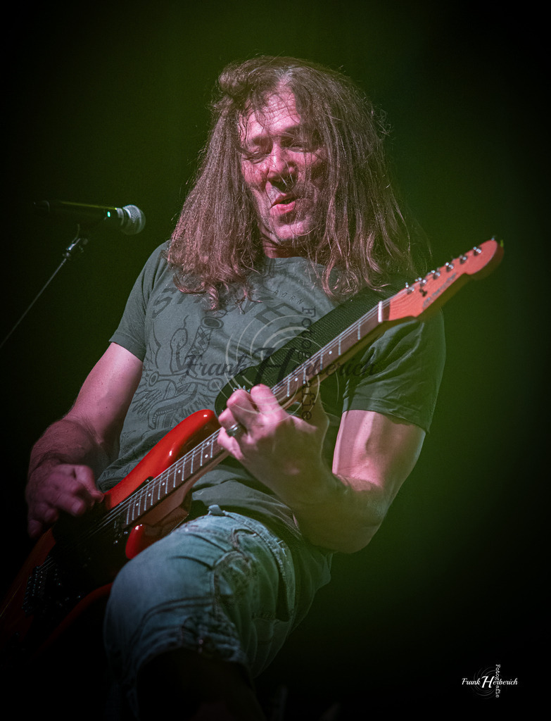 Justice Geiselwind 31.10.2025 | Frank Herberich Fotografie, Frank Herberich, Fotografie, Hochzeit, Portrait, St. Peter Ording, Ording, Westerhever, Nordsee, Frank Fotografie, Hardheim,  Odenwald,Walldürn, Band,Eventfotografie - Realisiert mit Pictrs.com