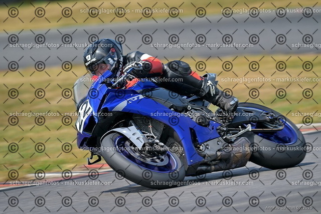 25bt04-1655 | markuskiefer.com - Realisiert mit Pictrs.com