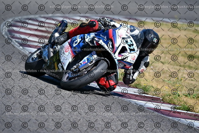 26bt04-0281 | markuskiefer.com - Realisiert mit Pictrs.com