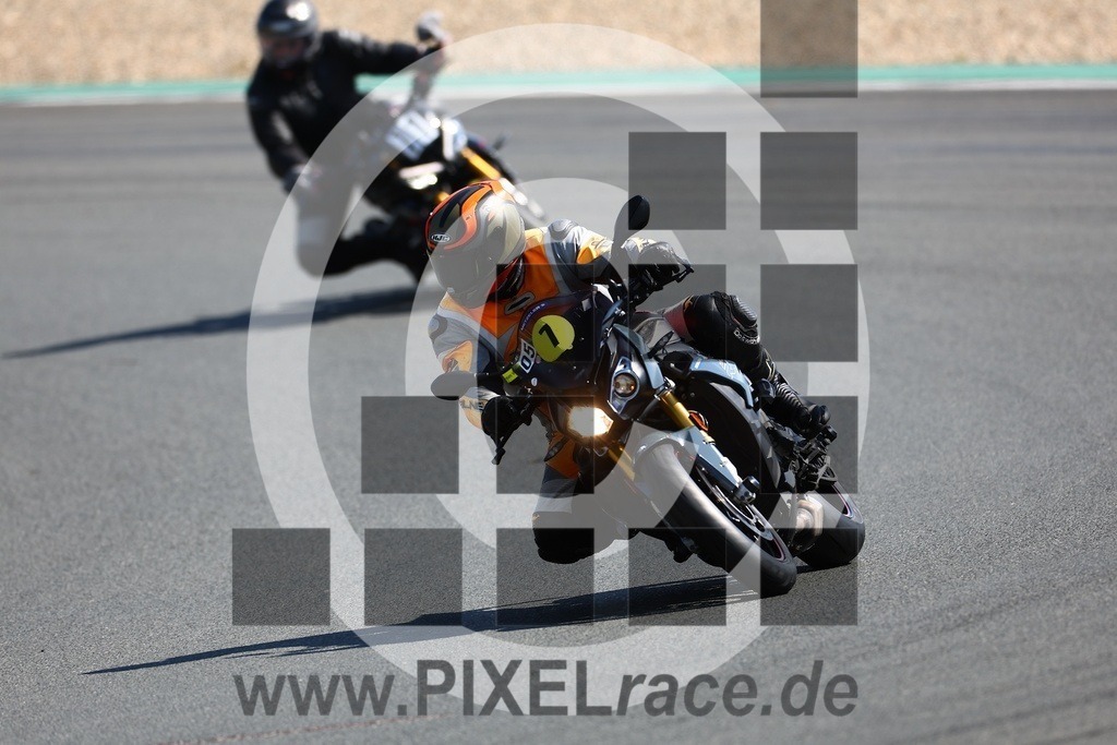 inst07-20260601_01148 | Schöne Erinnerungen an spannende Momente - das festzuhalten ist unser Job. PIXELrace.de ist seit 2003 auf den Rennstrecken Europas unterwegs um die Action draußen beim Fahren und die wunderbare Stimmung imm Fahrerlager für euch einzufangen.
