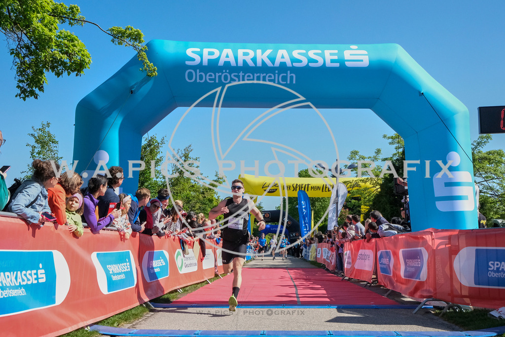 ..... | LINZ,AUSTRIA,27.April 24, Int. 3 Brückenlauf Linz  , Image shows: Photo: WAPICS / Michael ring