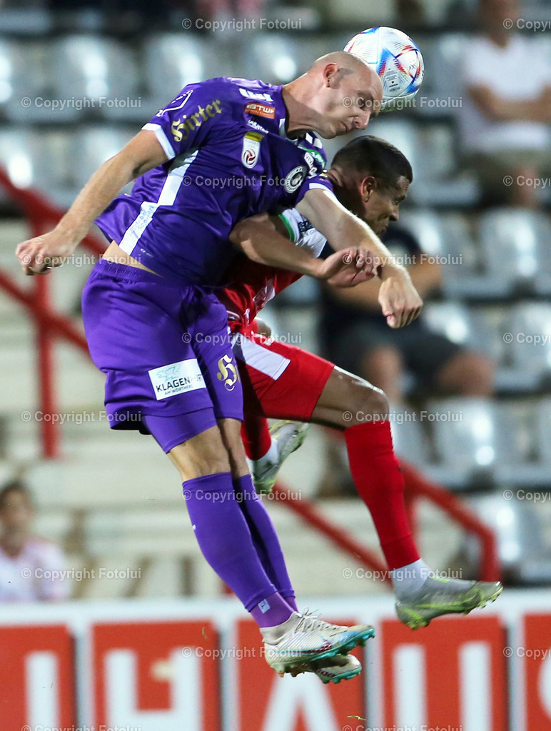 A_LUI_220723_06 | 1.RUNDE UNIQA OEFB CUP SK VORWAERTS STEYR-AUSTRIA KLAGENFURT 22.07.2023 IM BILD: NICOLAS WIMMER  (KLAGENFURT) UND HAMZA ECH CHEICK (VORWAERTS STEYR) FOTO:FOTOLUI/MW