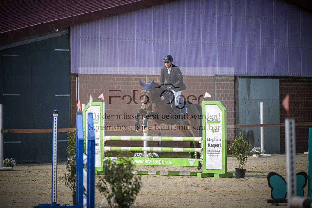 DOS_6326 | Entdecke hochwertige Reitturnierfotos von Foto Oger. Professionell, emotional und authentisch – jetzt Lieblingsmomente im Shop bestellen.Deutschlandweite Turnierfotografie. - Realisiert mit Pictrs.com